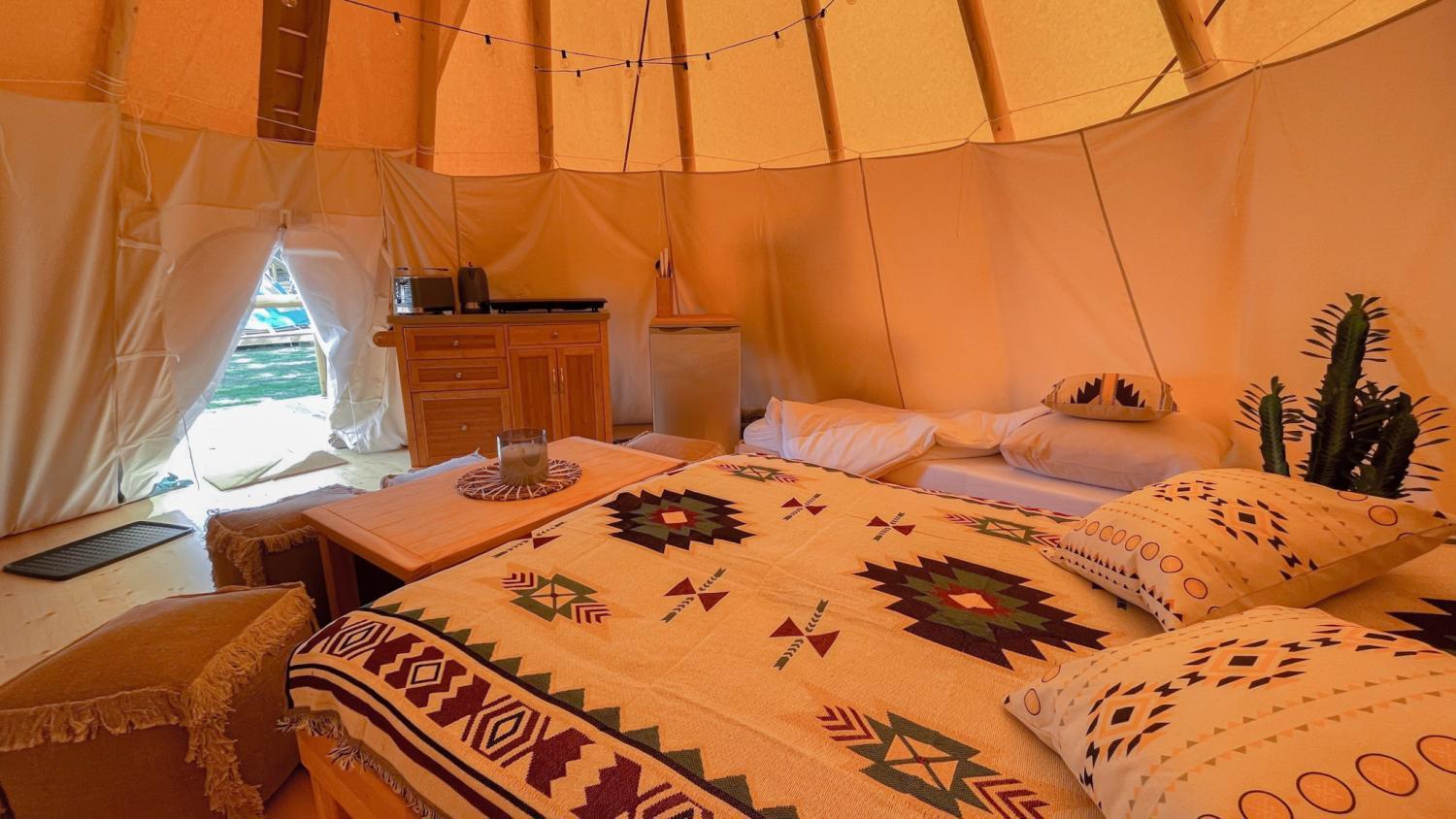 Tipi Illinois Apartment Falkenberg/Elster ภายนอก รูปภาพ