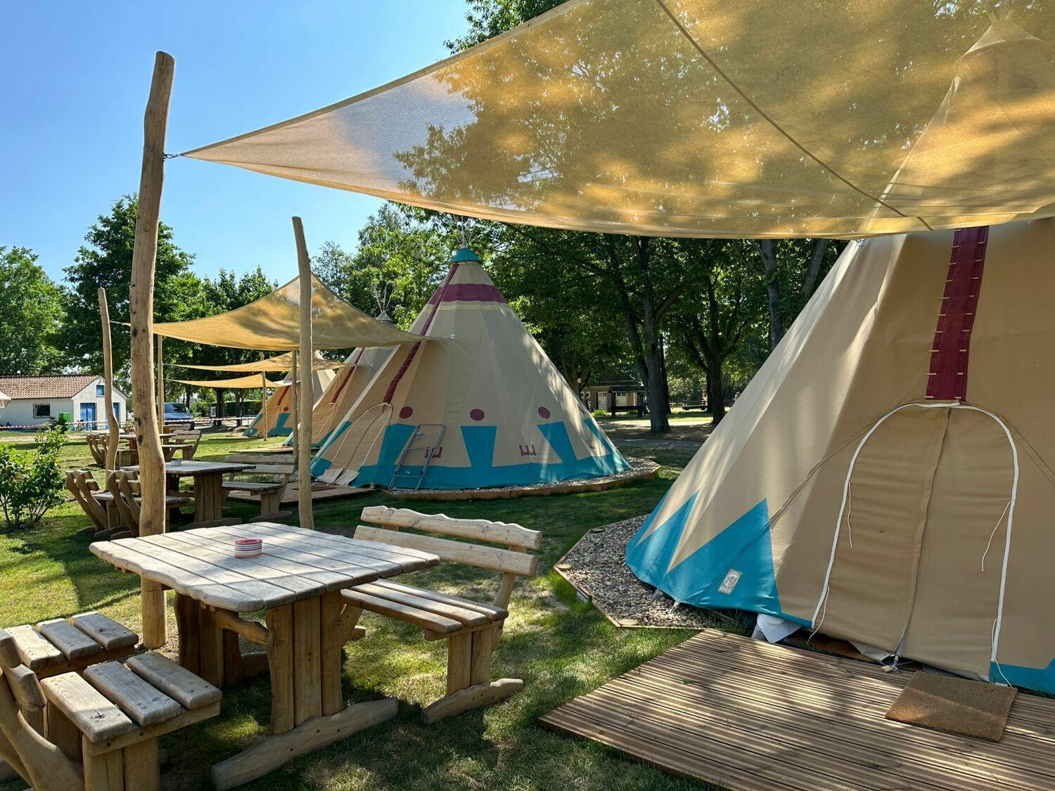 Tipi Illinois Apartment Falkenberg/Elster ภายนอก รูปภาพ